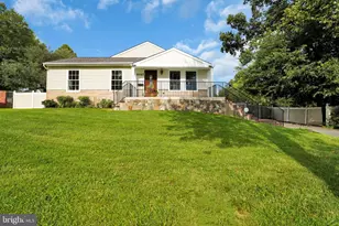 5017 Laburch Ln, Annandale, VA 22003 - Photo 3