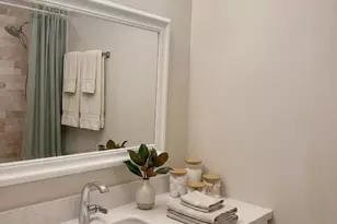 6034 Chesterbrook Rd, McLean, VA 22101 - Photo 27