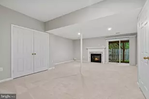6141 Summer Park Ln, Alexandria, VA 22315 - Photo 15