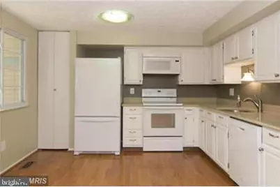 11556 Ivy Bush Court, Reston, VA 20191 - Photo 7