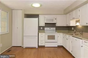 11556 Ivy Bush Ct, Reston, VA 20191 - Photo 7