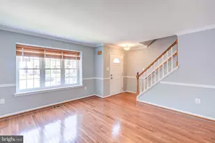 14536 Castleford Ct, Centreville, VA 20121 - Photo 7