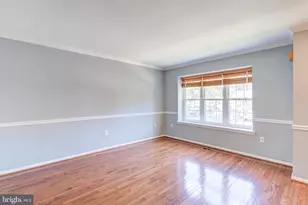 14536 Castleford Ct, Centreville, VA 20121 - Photo 5