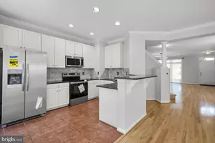 6631 Thurlton Dr, Alexandria, VA 22315 - Photo 9
