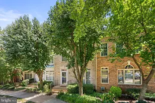 6631 Thurlton Dr, Alexandria, VA 22315 - Photo 3
