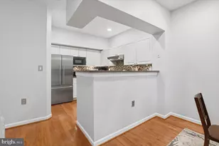 2111 Highcourt Ln, Herndon, VA 20170 - Photo 11