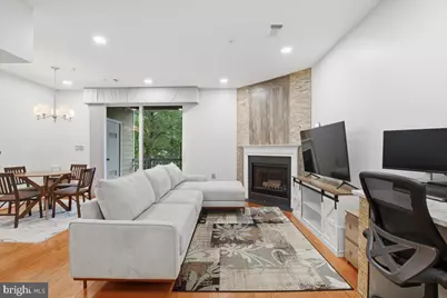 2111 Highcourt Lane #201, Herndon, VA 20170 - Photo 5