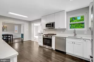 8710 Piccadilly Pl, Springfield, VA 22151 - Photo 19