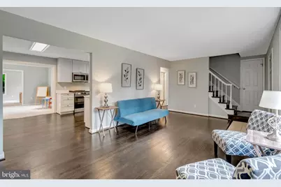 8710 Piccadilly Place, Springfield, VA 22151 - Photo 9