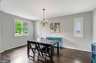 8710 Piccadilly Pl, Springfield, VA 22151 - Photo 13