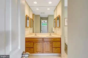 8710 Piccadilly Pl, Springfield, VA 22151 - Photo 37