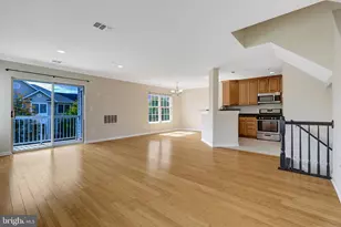 12841 Fair Briar Ln, Fairfax, VA 22033 - Photo 5