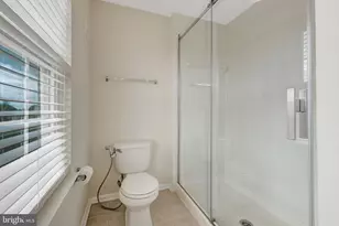 12841 Fair Briar Ln, Fairfax, VA 22033 - Photo 33