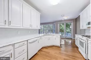 11485 Waterhaven Ct, Reston, VA 20190 - Photo 29