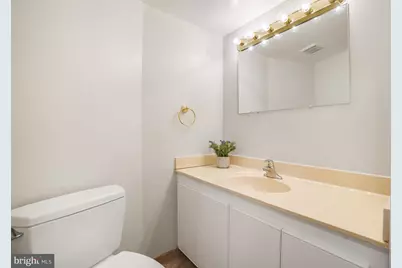 5904 Mount Eagle Drive #711, Alexandria, VA 22303 - Photo 5