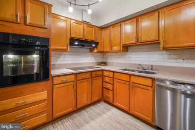 5904 Mount Eagle Drive #711, Alexandria, VA 22303 - Photo 15