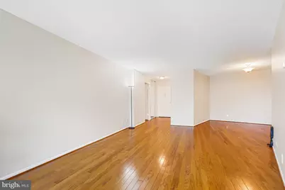 5904 Mount Eagle Drive #711, Alexandria, VA 22303 - Photo 7
