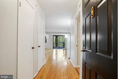 5904 Mount Eagle Drive #711, Alexandria, VA 22303 - Photo 3