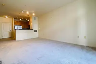 2665 Prosperity Ave, Fairfax, VA 22031 - Photo 7