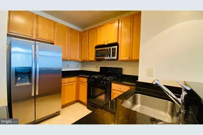2665 Prosperity Avenue #307, Fairfax, VA 22031 - Photo 5