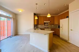8853 Modano Pl, Fairfax, VA 22031 - Photo 13