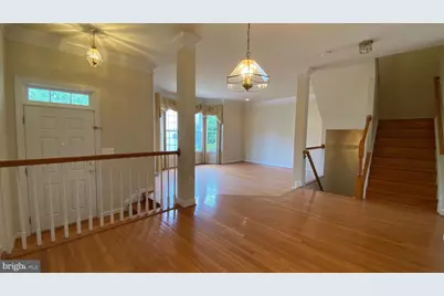 8853 Modano Place, Fairfax, VA 22031 - Photo 7