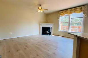 8853 Modano Pl, Fairfax, VA 22031 - Photo 11