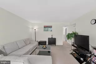1427 Northgate Square, Reston, VA 20190 - Photo 7