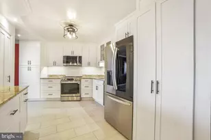 5904 Mt Eagle Dr, Alexandria, VA 22303 - Photo 25