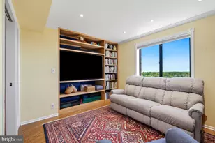 5904 Mt Eagle Dr, Alexandria, VA 22303 - Photo 17