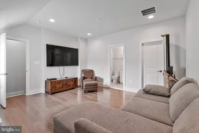 14803 Retreat Boulevard, Chantilly, VA 20151 - Photo 35