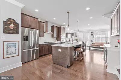 14803 Retreat Boulevard, Chantilly, VA 20151 - Photo 17