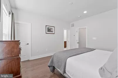 14803 Retreat Boulevard, Chantilly, VA 20151 - Photo 33