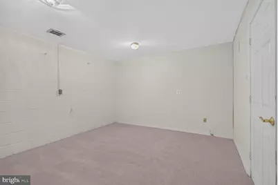8449 Lakinhurst Lane, Springfield, VA 22152 - Photo 45