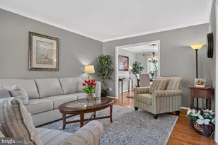 8449 Lakinhurst Ln, Springfield, VA 22152 - Photo 9