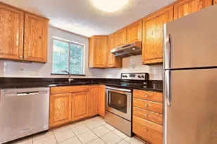 8465 Summer Breeze Ln, Springfield, VA 22153 - Photo 7