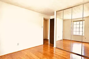 8465 Summer Breeze Ln, Springfield, VA 22153 - Photo 9