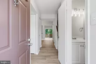10272 Colony Park Dr, Fairfax, VA 22032 - Photo 5