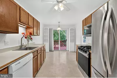 14560 Creek Branch Court, Centreville, VA 20120 - Photo 13