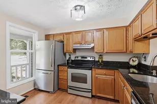 1582 Poplar Grove Dr, Reston, VA 20194 - Photo 3