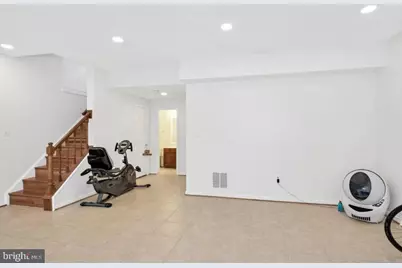 8084 Whitlers Court, Springfield, VA 22152 - Photo 17