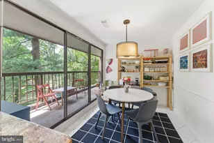 11260 Chestnut Grove Square, Reston, VA 20190 - Photo 25