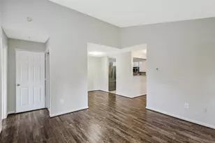 12005 Taliesin Pl, Reston, VA 20190 - Photo 11