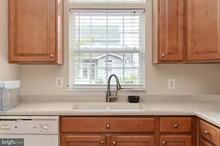 8945 Wynnefield Ct, Lorton, VA 22079 - Photo 31