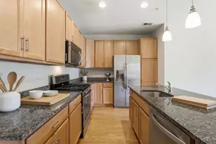2939 Finsbury Pl, Fairfax, VA 22031 - Photo 3
