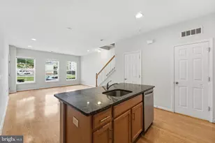 2939 Finsbury Pl, Fairfax, VA 22031 - Photo 23