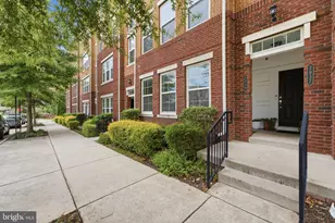 2939 Finsbury Pl, Fairfax, VA 22031 - Photo 13