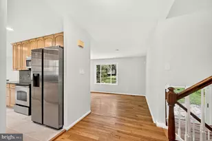 1514 Gingerwood Ct, Vienna, VA 22182 - Photo 5