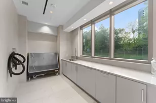 7887 Jones Branch Dr, McLean, VA 22102 - Photo 37