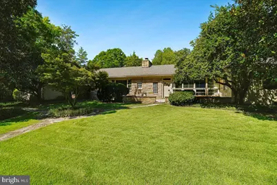 8106 W Boulevard Drive, Alexandria, VA 22308 - Photo 3